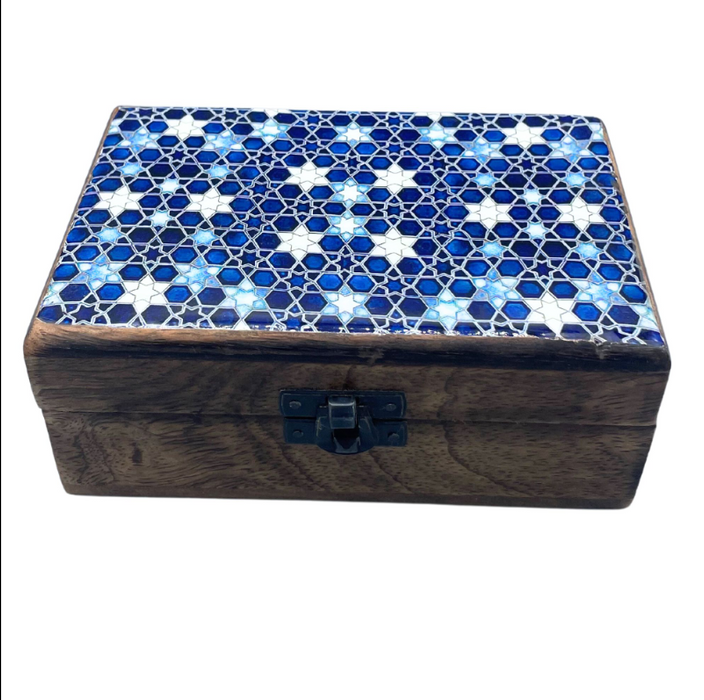 Holzbox mit Keramikdeckel – Blue Stars, mittel (B-Ware)