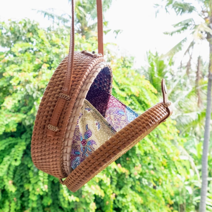 Runde Ata Rattantasche (braun) – Handgefertigt in Bali