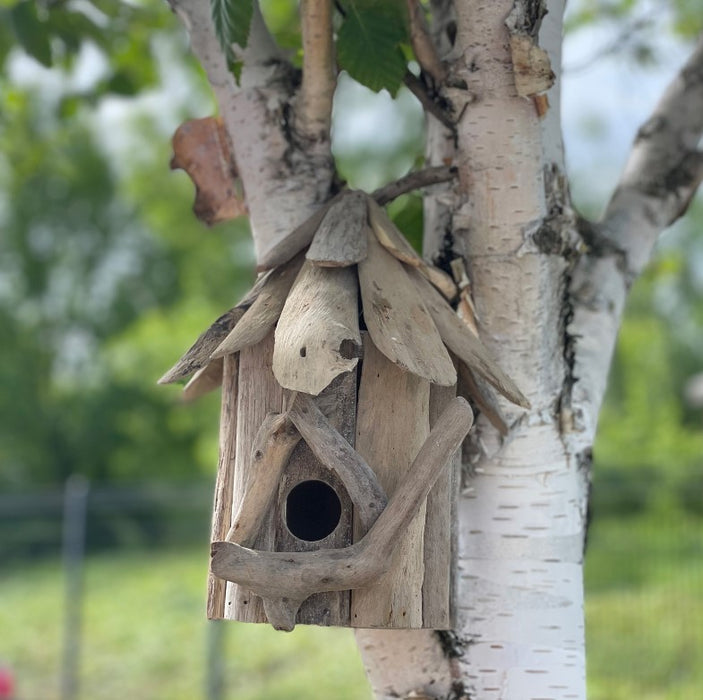 Vogelhaus aus Treibholz  – Recycelt & Fair Trade