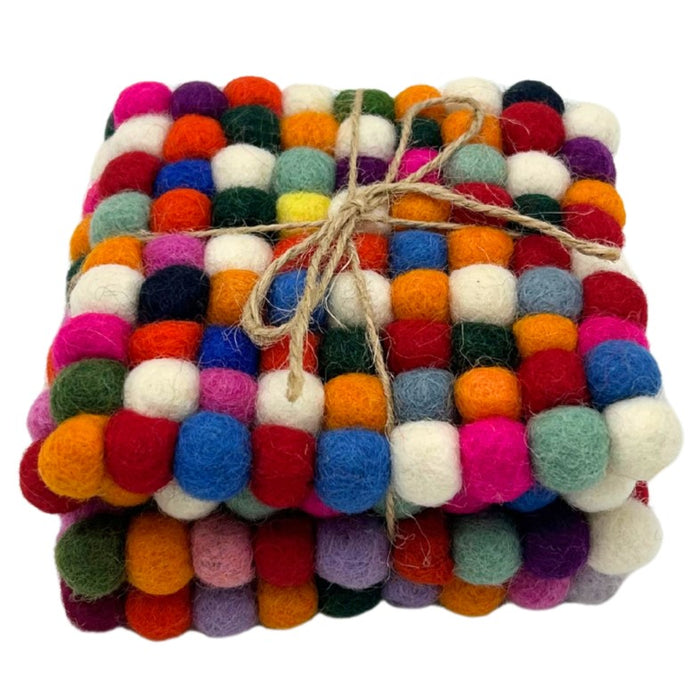 Filzkugel-Untersetzer – Quadratisch, Mehrfarbig (4er-Set, aus Nepal)