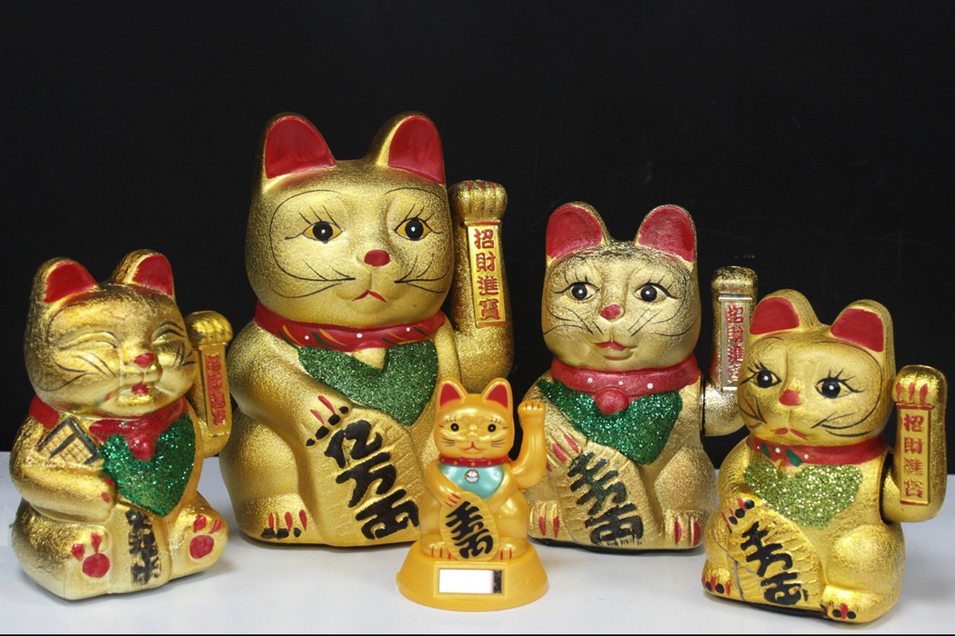 Glückskatze winkend – Classic Money Cat Grösse M | Symbol für Glück & Wohlstand