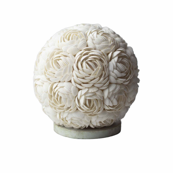 Boho Muschellampe Rose Globe – handgefertigt in Bali (20 cm)