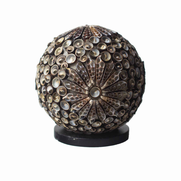 Boho Muschellampe – Chocolate Twist Globe - handgefertigt (15 cm)