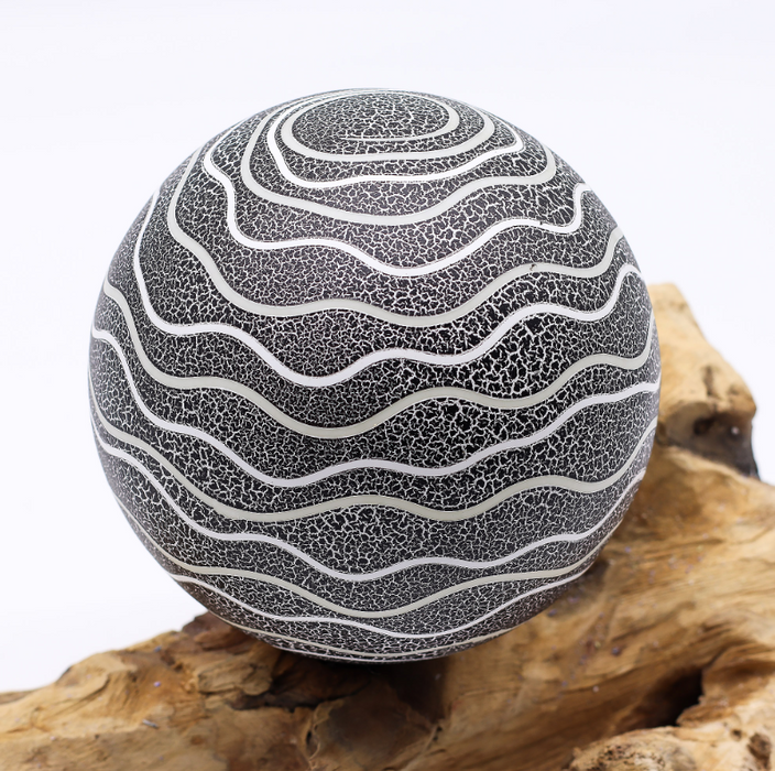 DriftGlow Tischlampe – Grey Luna mit Treibholz Sockel