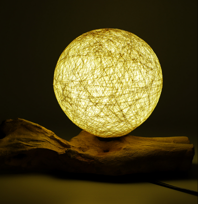 DriftGlow Tischlampe – Cotton Wrap Cream auf Treibholz