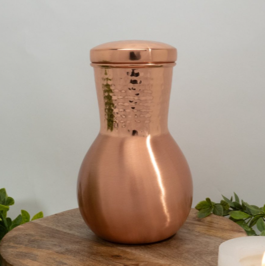 Kupfer Karaffe 950 ml mit Deckel – Vasenform & gehämmerter Hals