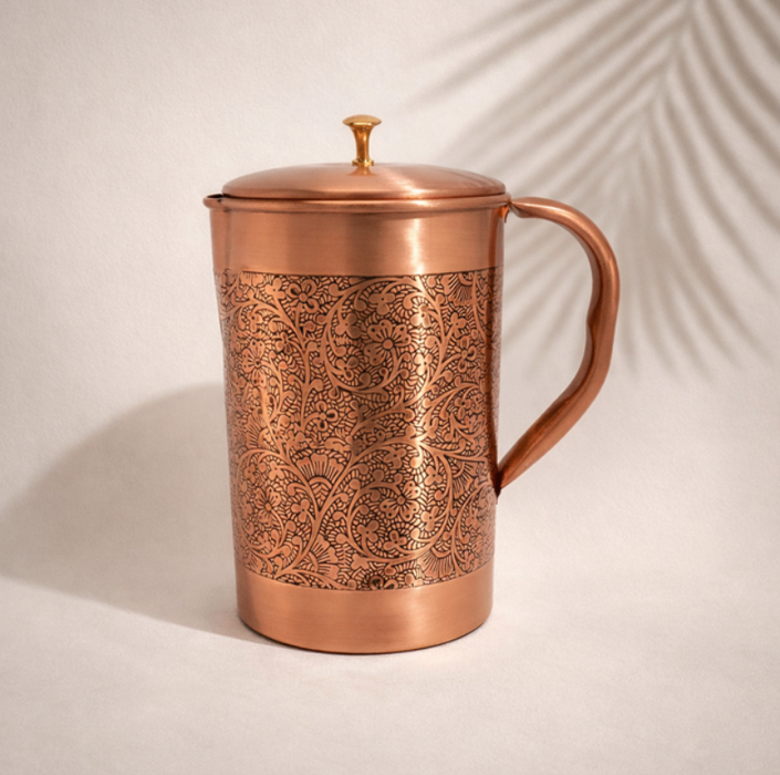 2L Kupferkaraffe mit Deckel – florale Gravur | Handgefertigt