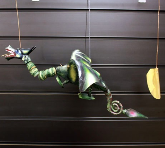 Natürliches Drachen-Mobile aus Kokosnuss – Grün (Gross)