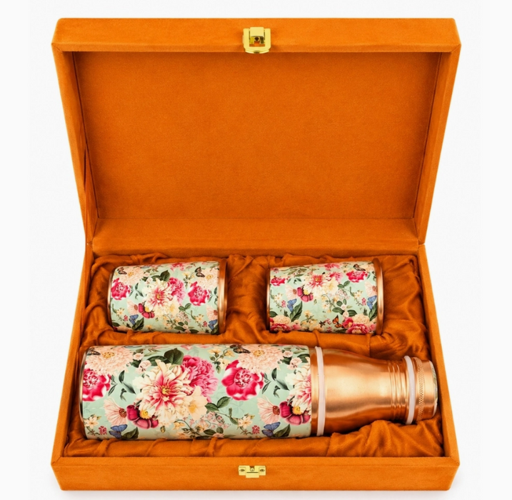Kupferflaschen-Set Floral – Kupferflasche mit 2 Kupferbechern & Samt-Geschenkbox