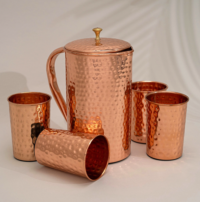 Kupferkaraffen-Set 1,5 Liter – Reine Kupferkaraffe mit 4 Kupferbechern & Samt-Geschenkbox
