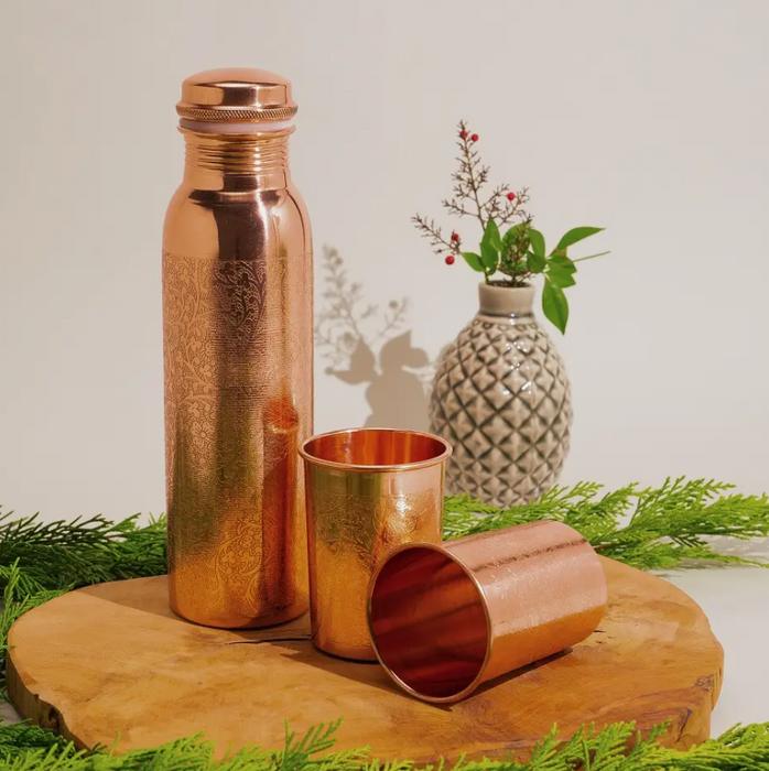 Kupferflaschen-Set Gravur – 950 ml mit 2 Kupferbechern & Samt-Geschenkbox