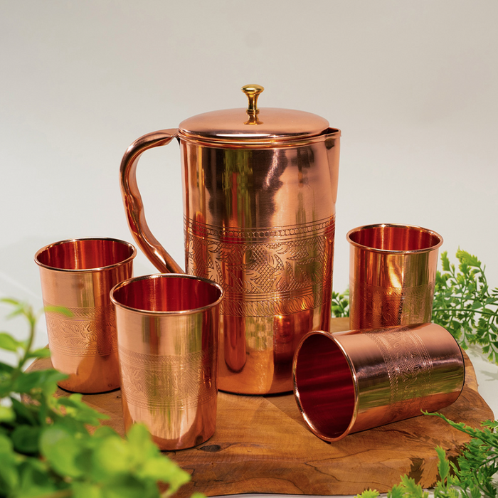 Kupferkaraffen-Set 1,5 Liter Floral – Reine Kupferkaraffe mit 4 Kupferbechern & Samt-Geschenkbox