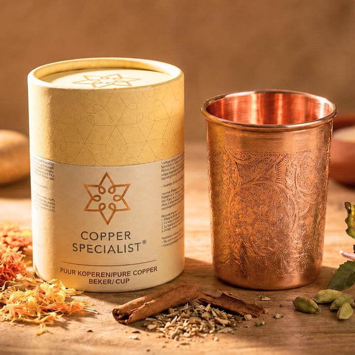 Kupferbecher mit Ornamenten – 300 ml aus reinem Kupfer mit Geschenkverpackung